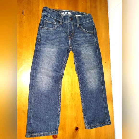 NWOT Boys Size 4 Distressed Wash Straight Leg Levi Jeans - Picture 1 of 4